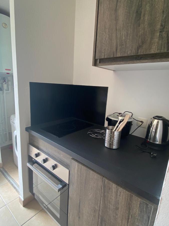 Appartement F2 Avec Piscine Saint-André Eksteriør bilde